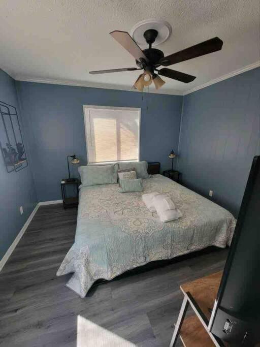 2022 Renovated 2-Bdrm Cozy, Lovely Condo W/Parking! Hilton Head Island Exterior foto