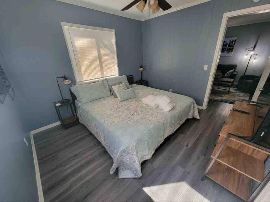 2022 Renovated 2-Bdrm Cozy, Lovely Condo W/Parking! Hilton Head Island Exterior foto