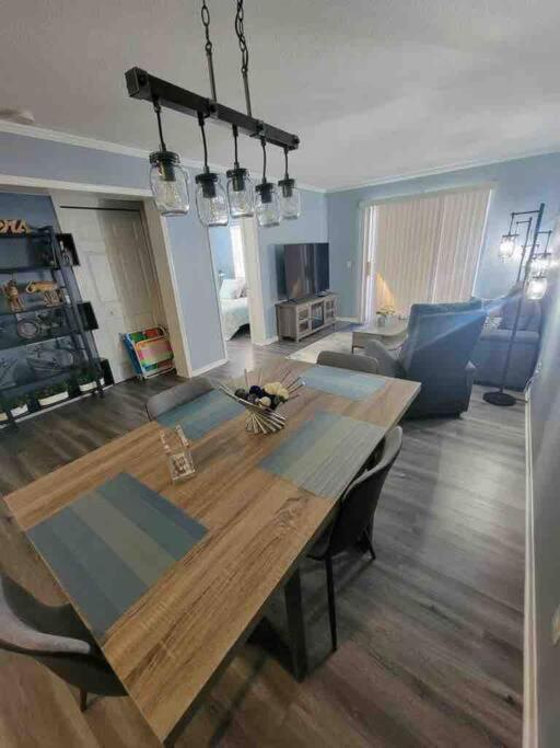 2022 Renovated 2-Bdrm Cozy, Lovely Condo W/Parking! Hilton Head Island Exterior foto